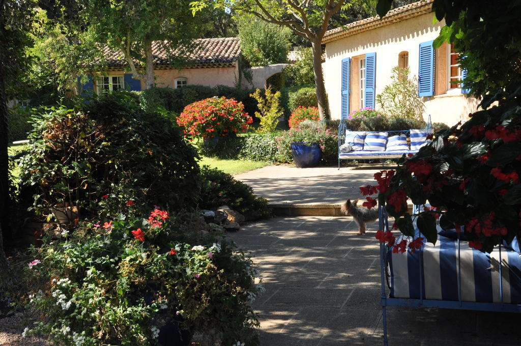 La Ferme Bed & Breakfast Saint-Marc-Jaumegarde Exterior foto