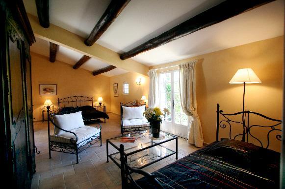 La Ferme Bed & Breakfast Saint-Marc-Jaumegarde Exterior foto