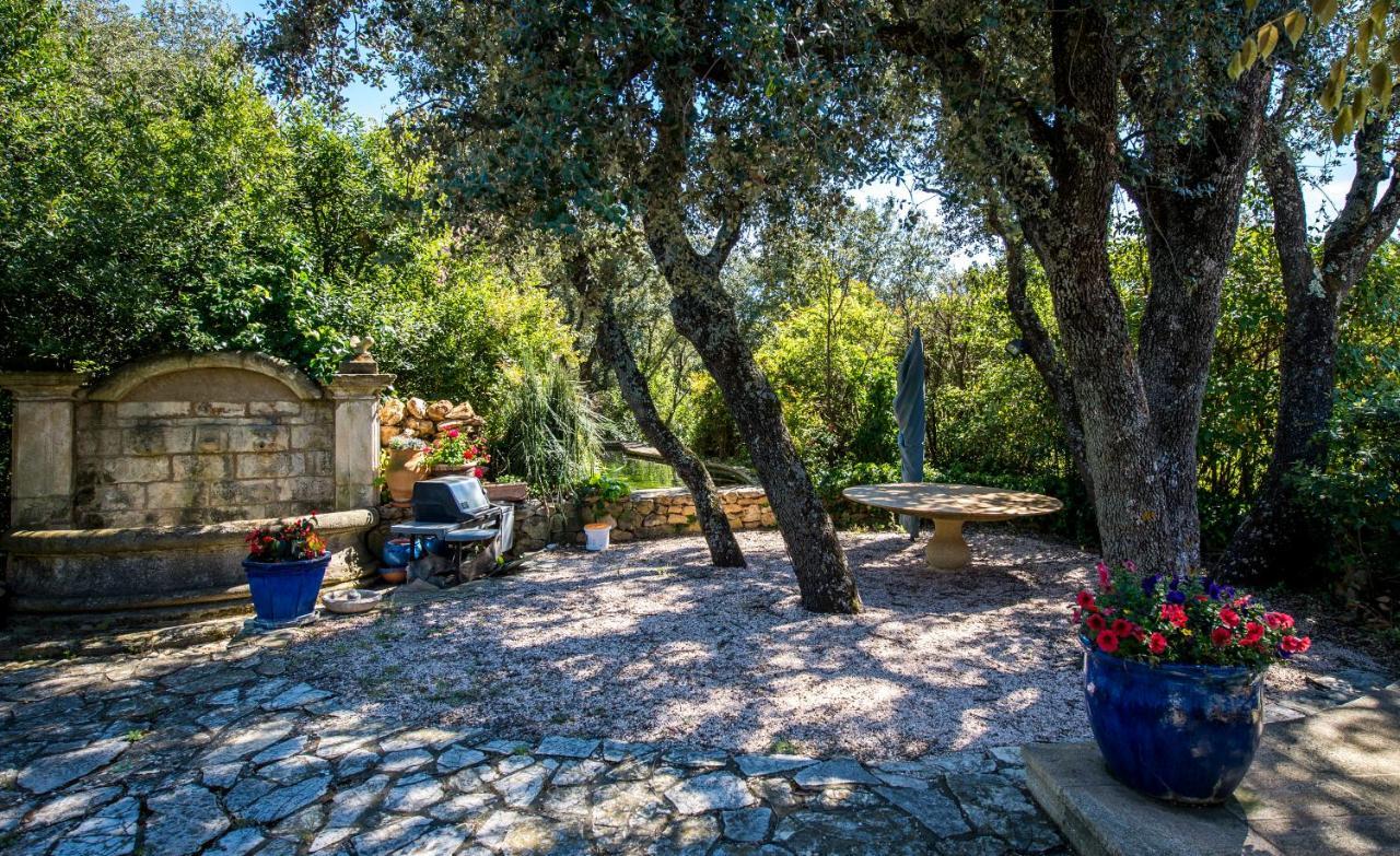 La Ferme Bed & Breakfast Saint-Marc-Jaumegarde Exterior foto